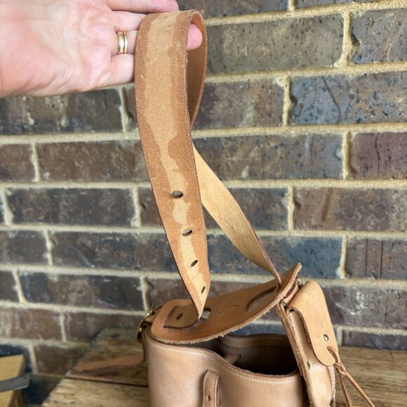 Dual Bottle Leather Wine Caddy Don Santiago Austin, TX - Picture 10 of 16